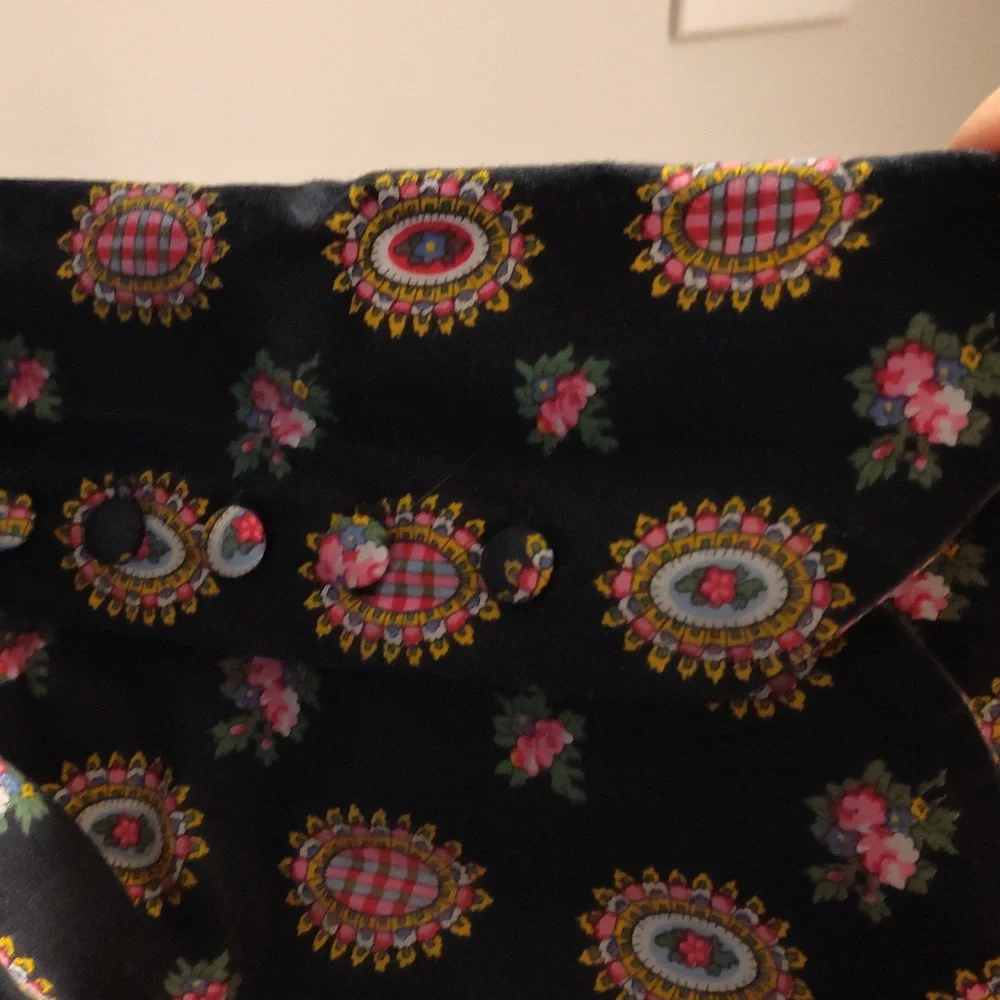 Pants - Picture 2 of 3